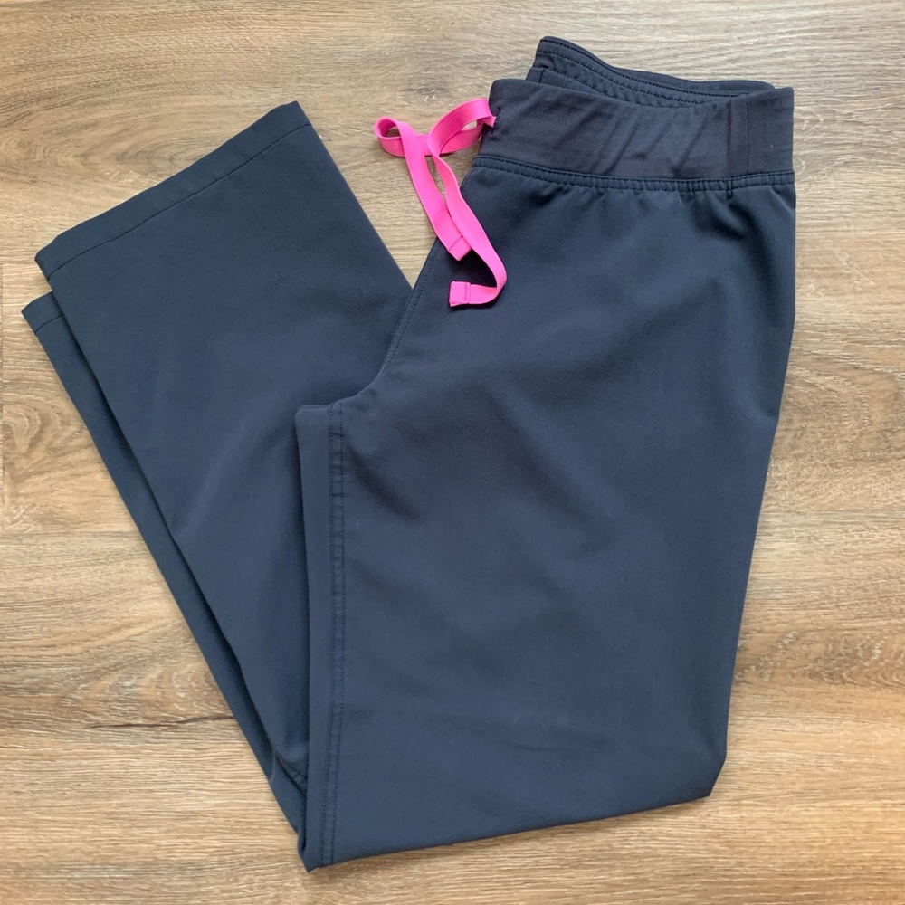 Figs Livingston Basic Scrub Pants. Size Small Petite. Color Night Sky.